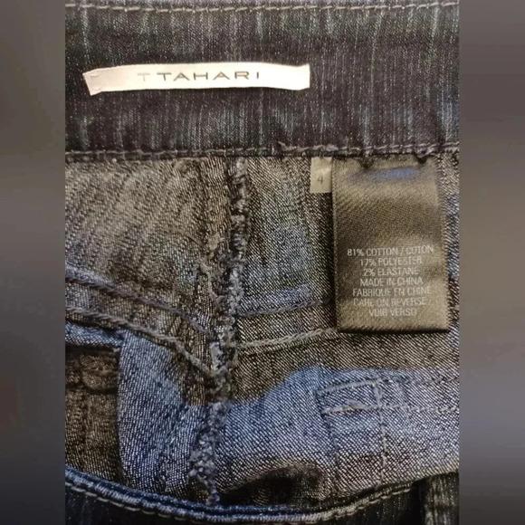 Tahari EUC Dark Wash Straight Leg Jeans Size  4 - Picture 9 of 9